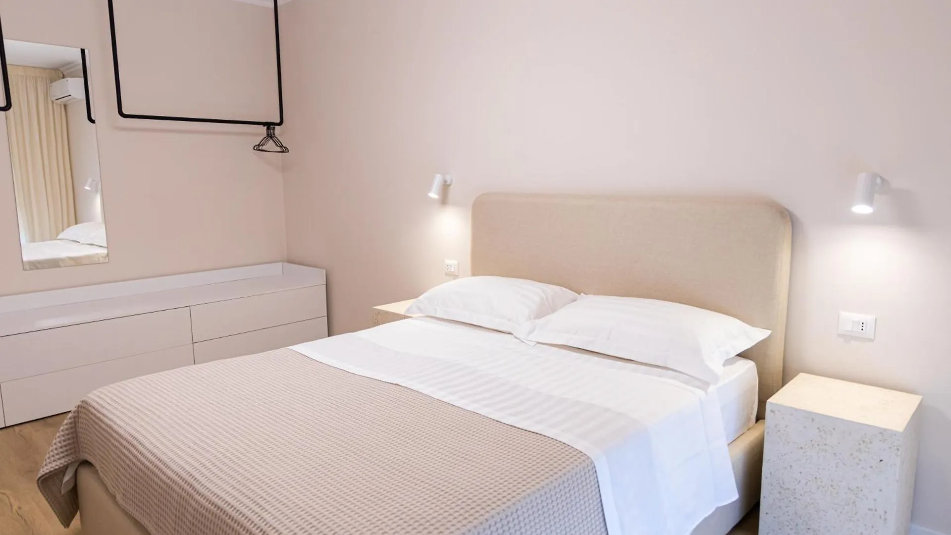 Sole Apartment Marina Vlore 0*,  Albania