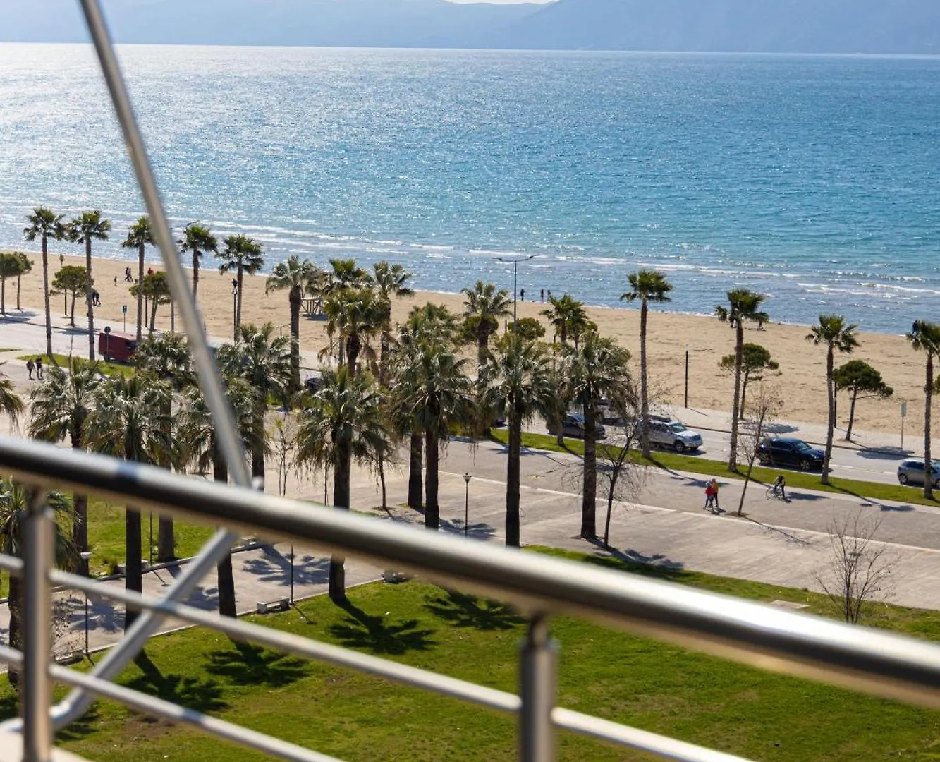 Sole Apartment Marina location